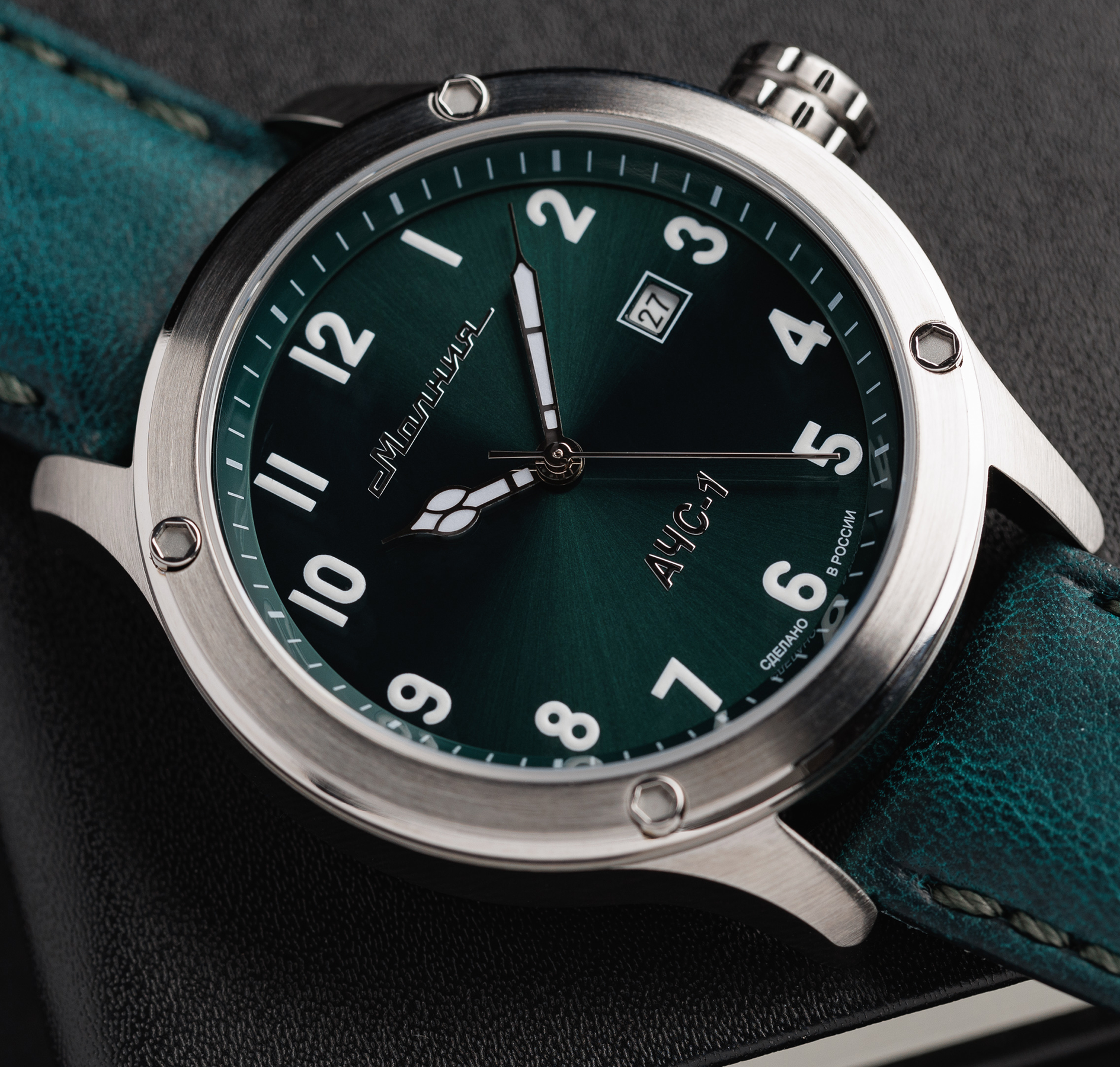 AChS-1 TCB 8215 44 mm automático