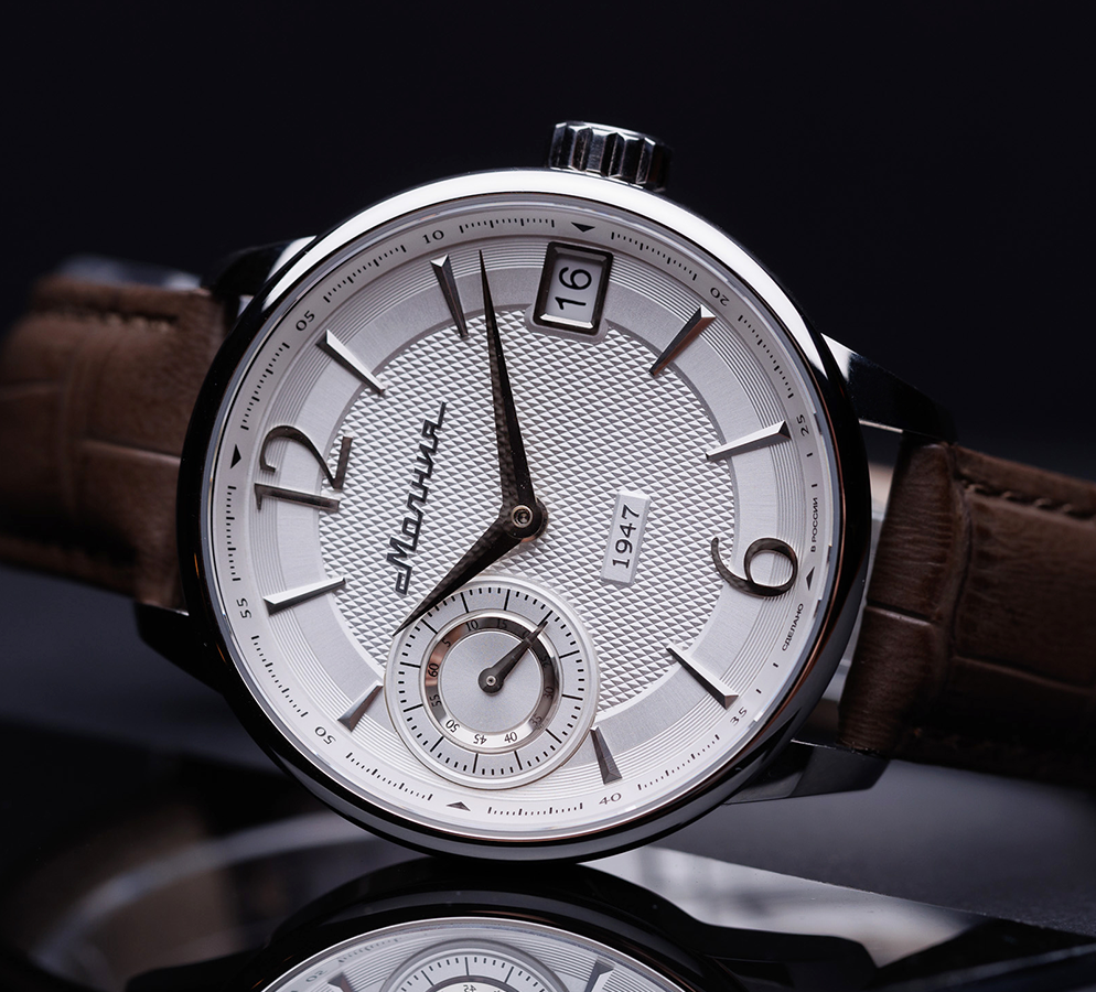 Amuleto TCB 3605 42 mm cuerda manual