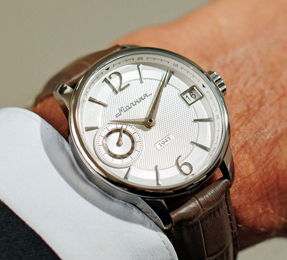 Amuleto TCB 3605 42 mm cuerda manual