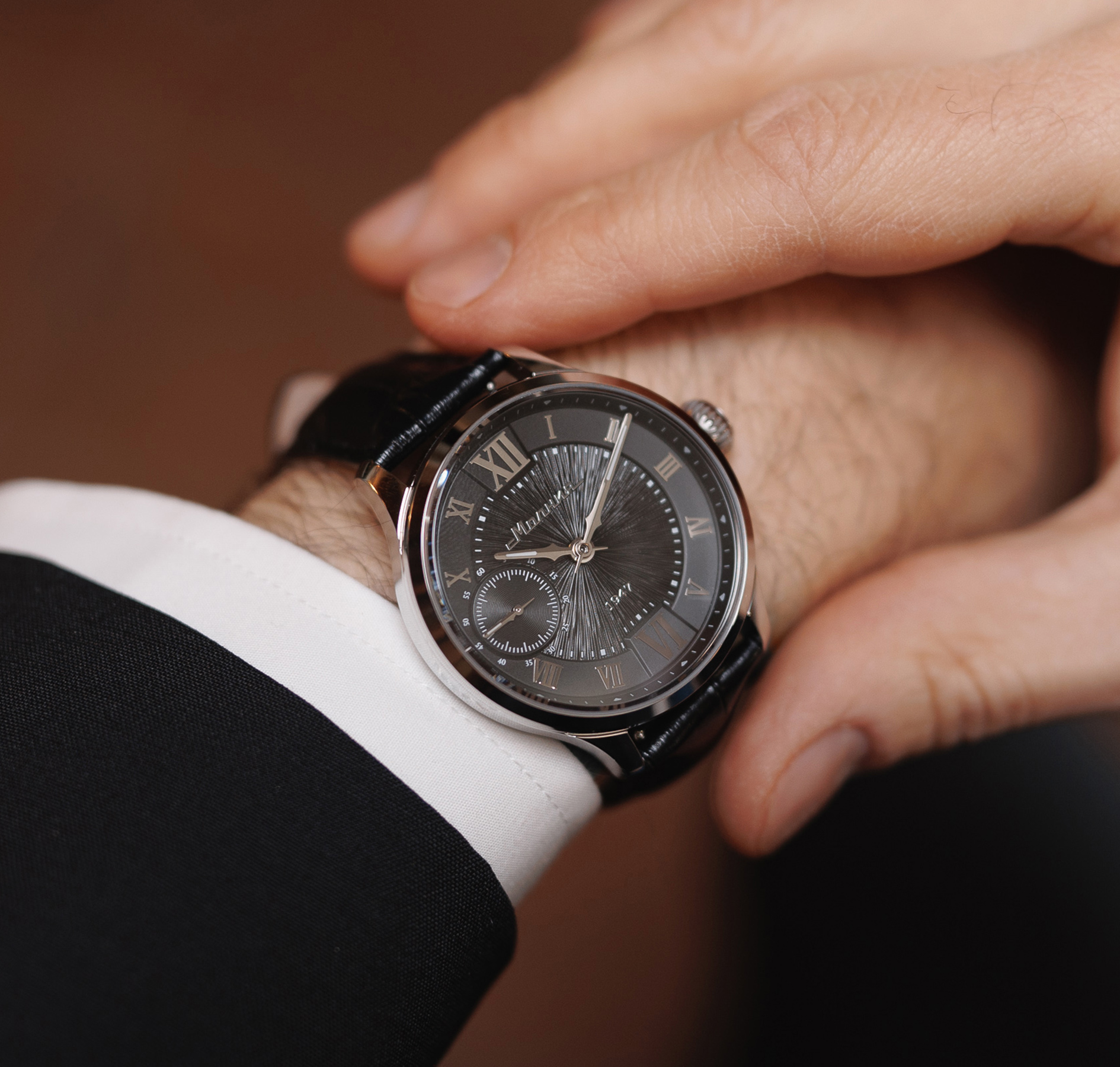 Akinak TCB 3603 41 mm manual winding