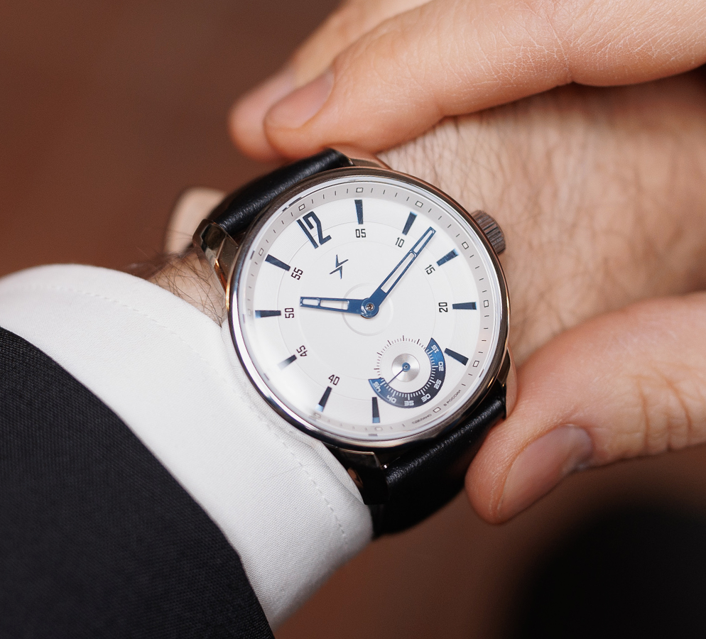 Tribute 1984 TCB 3603S 42 mm manual winding
