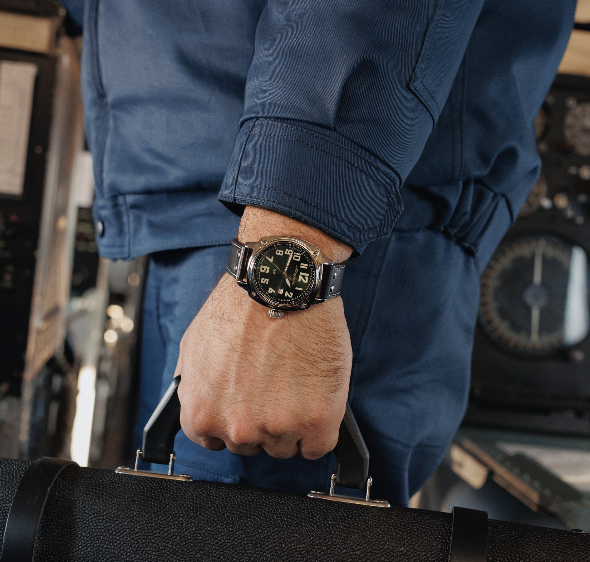 Berkut TCB 8215 42 mm Automatic