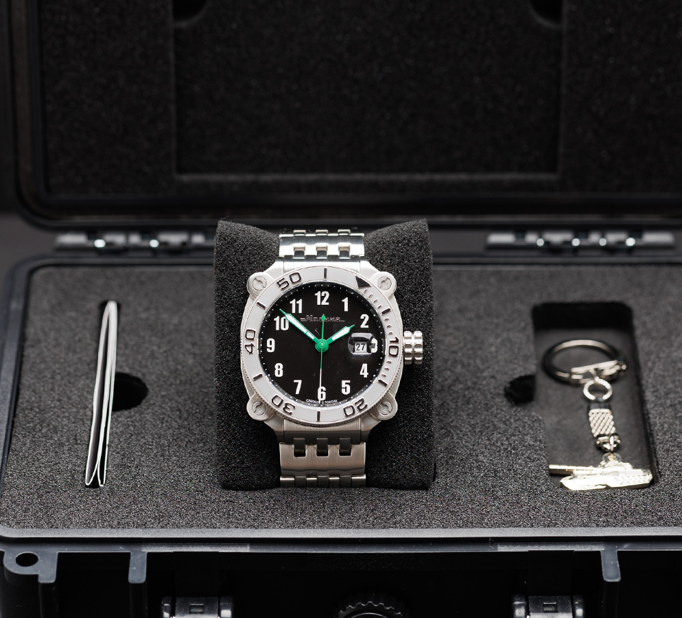 Tank 3603 42 mm manual winding