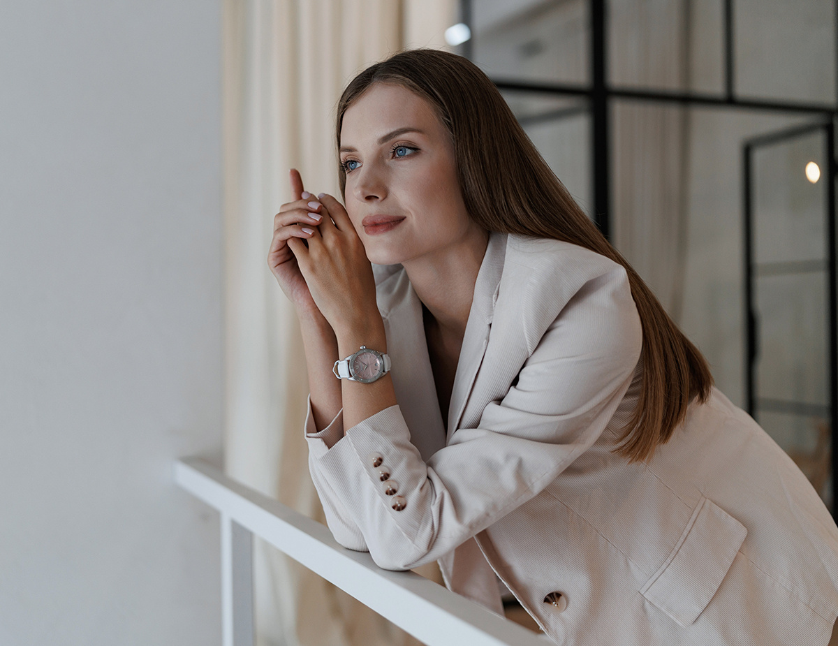 Colección femenina renovada de relojes «Perla»